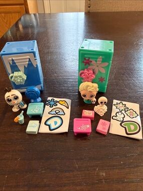 Disney Doorables Elsa and Olaf Locker Lot